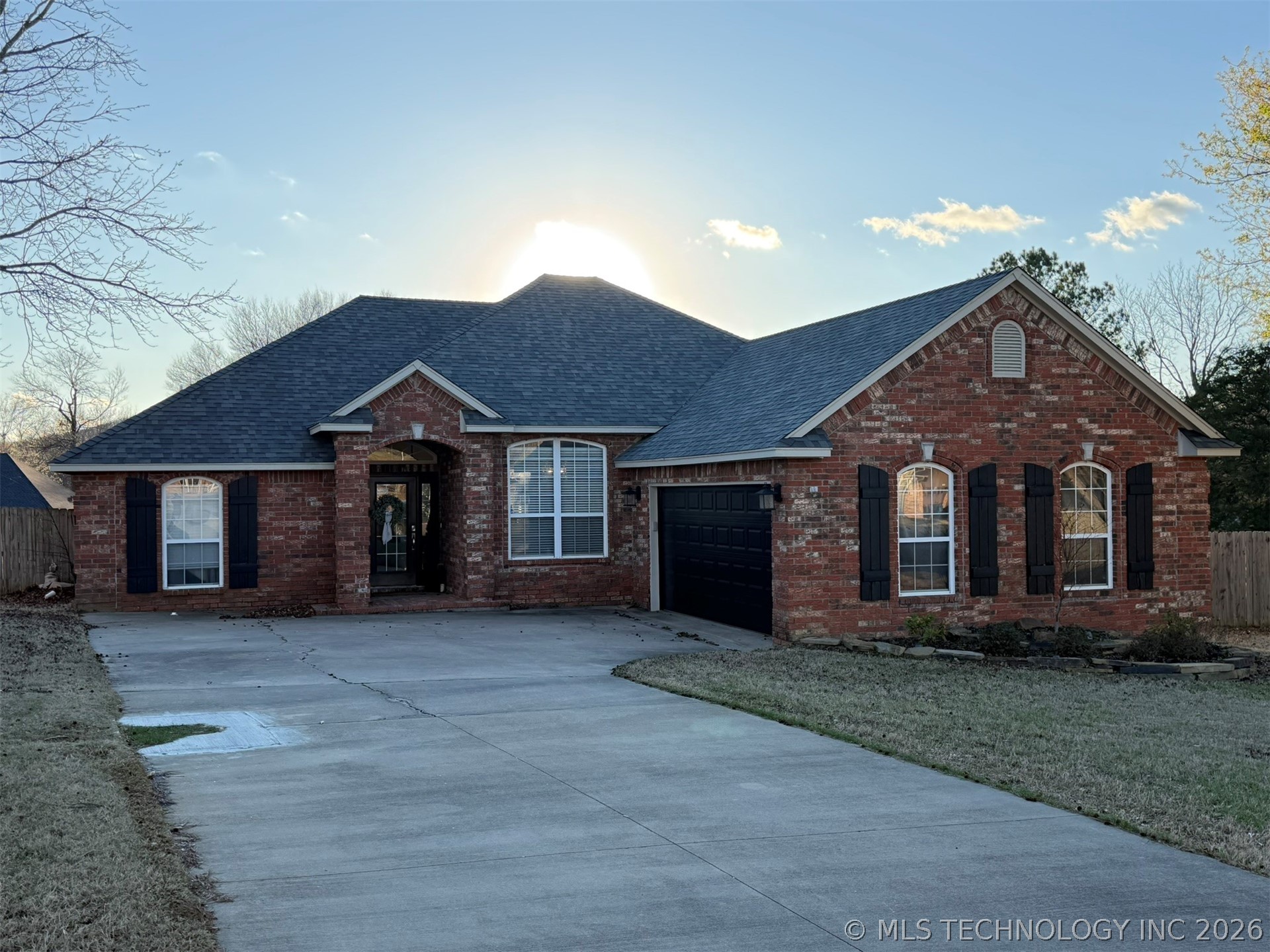 1813 Nightingale Circle Property Photo 2