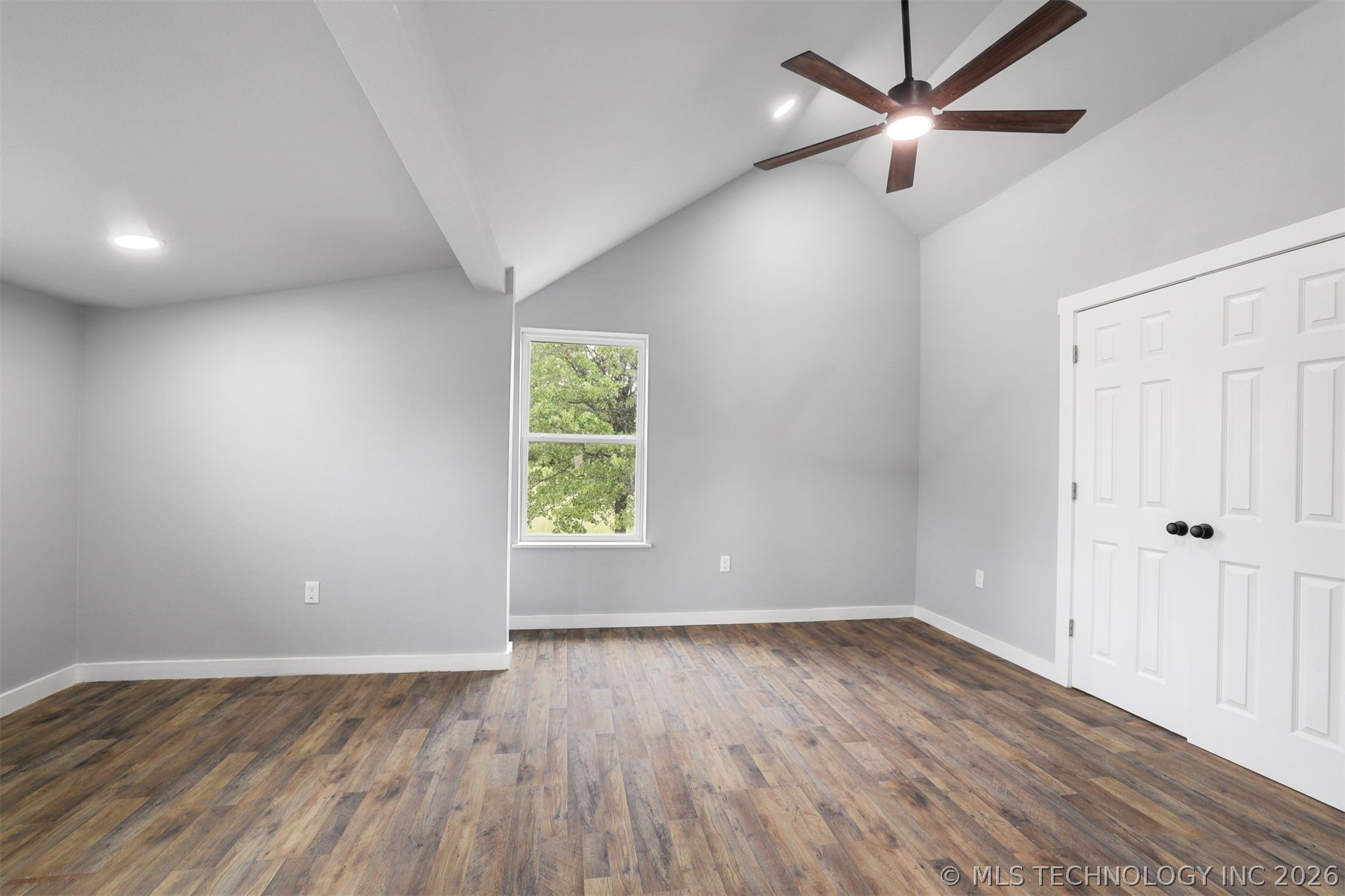 491 2nd Street Property Photo 18
