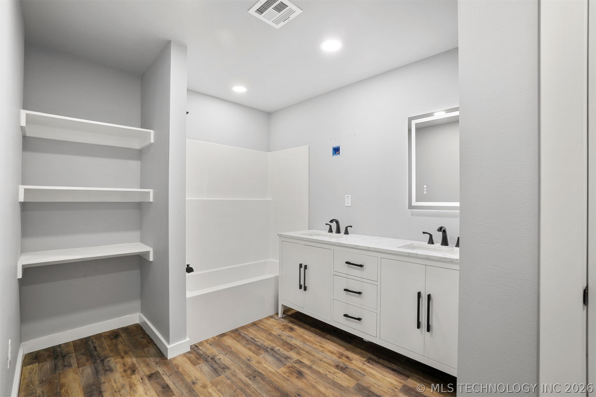 491 2nd Street Property Photo 24