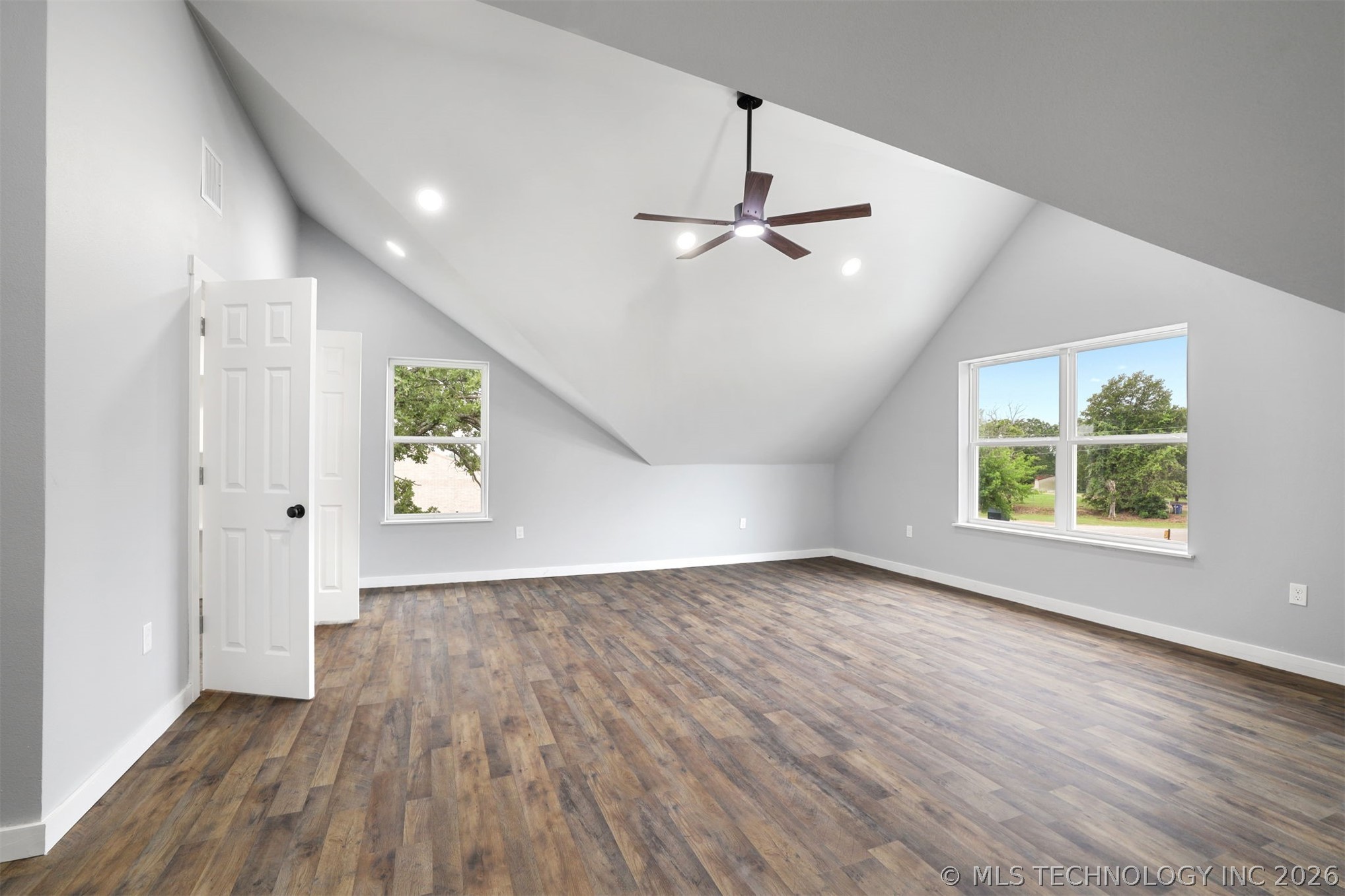 491 2nd Street Property Photo 25