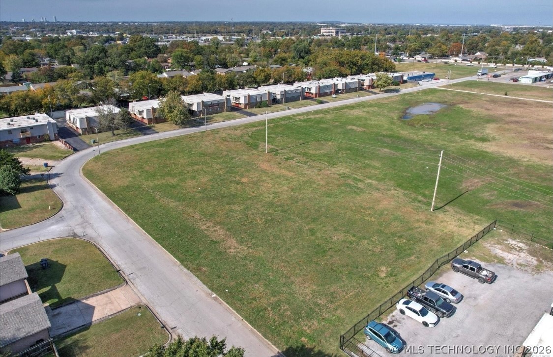 10935 E 23rd Street Property Photo 4