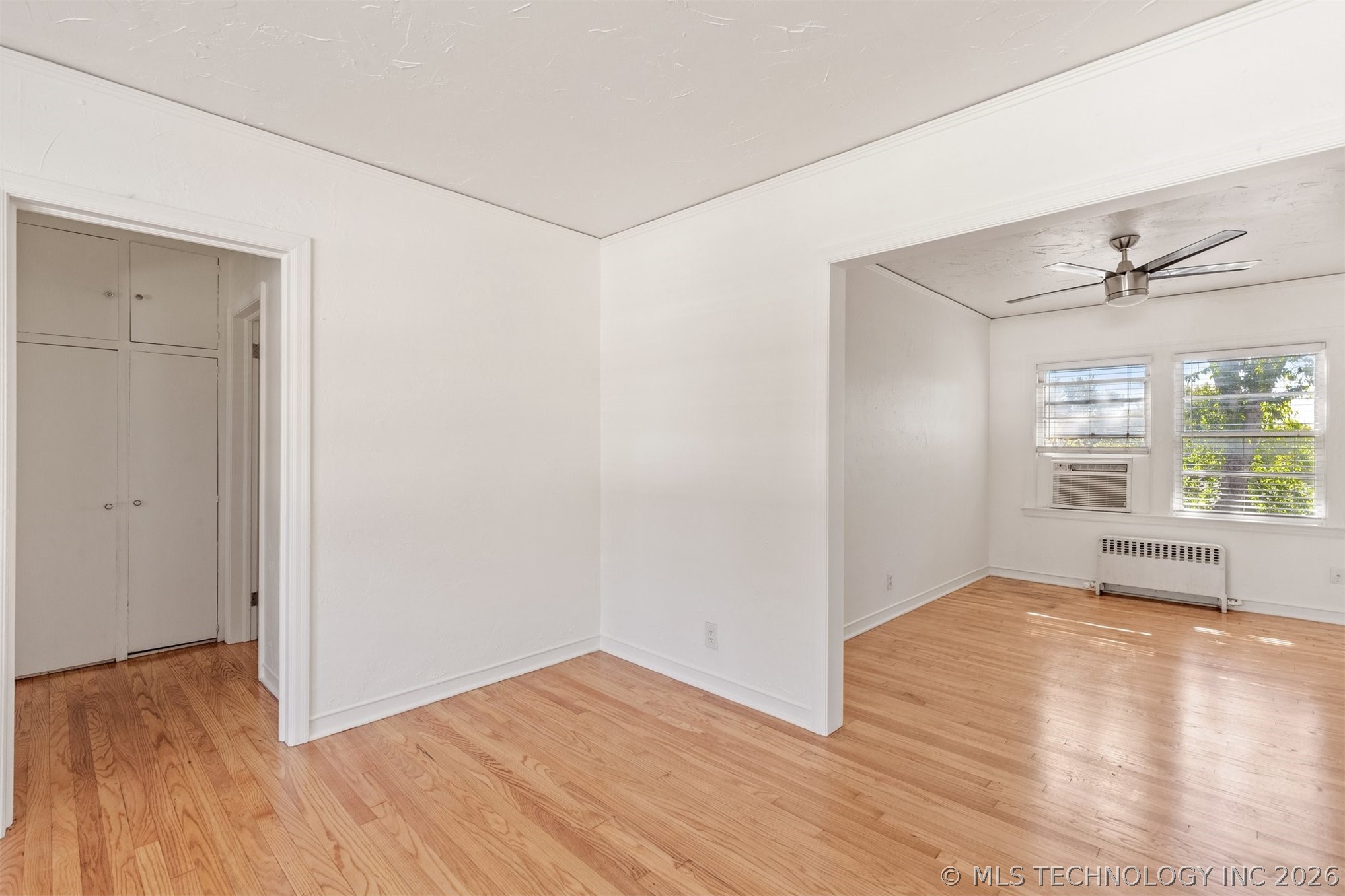 1520 E 17th Street Property Photo 10