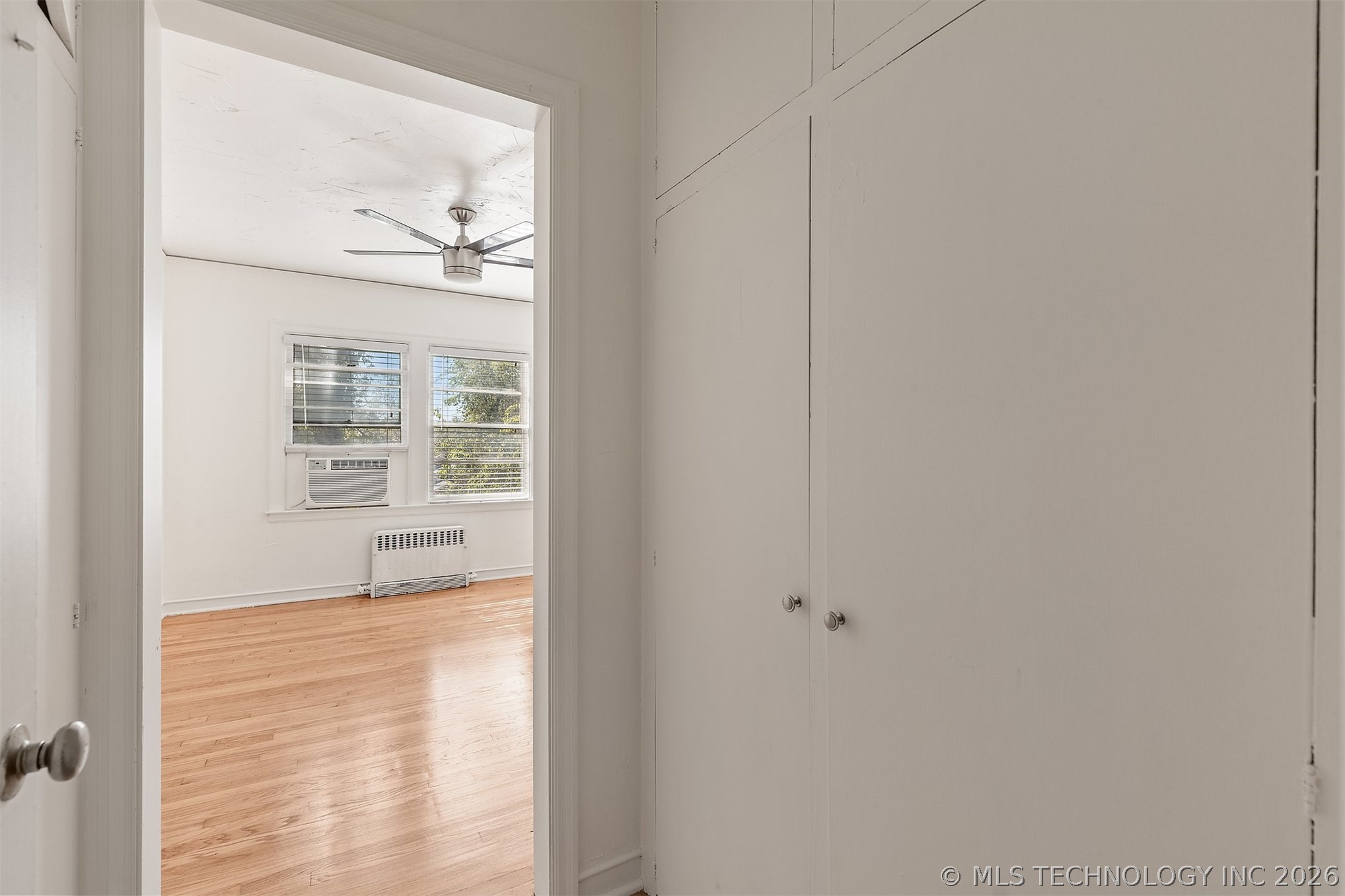 1520 E 17th Street Property Photo 18