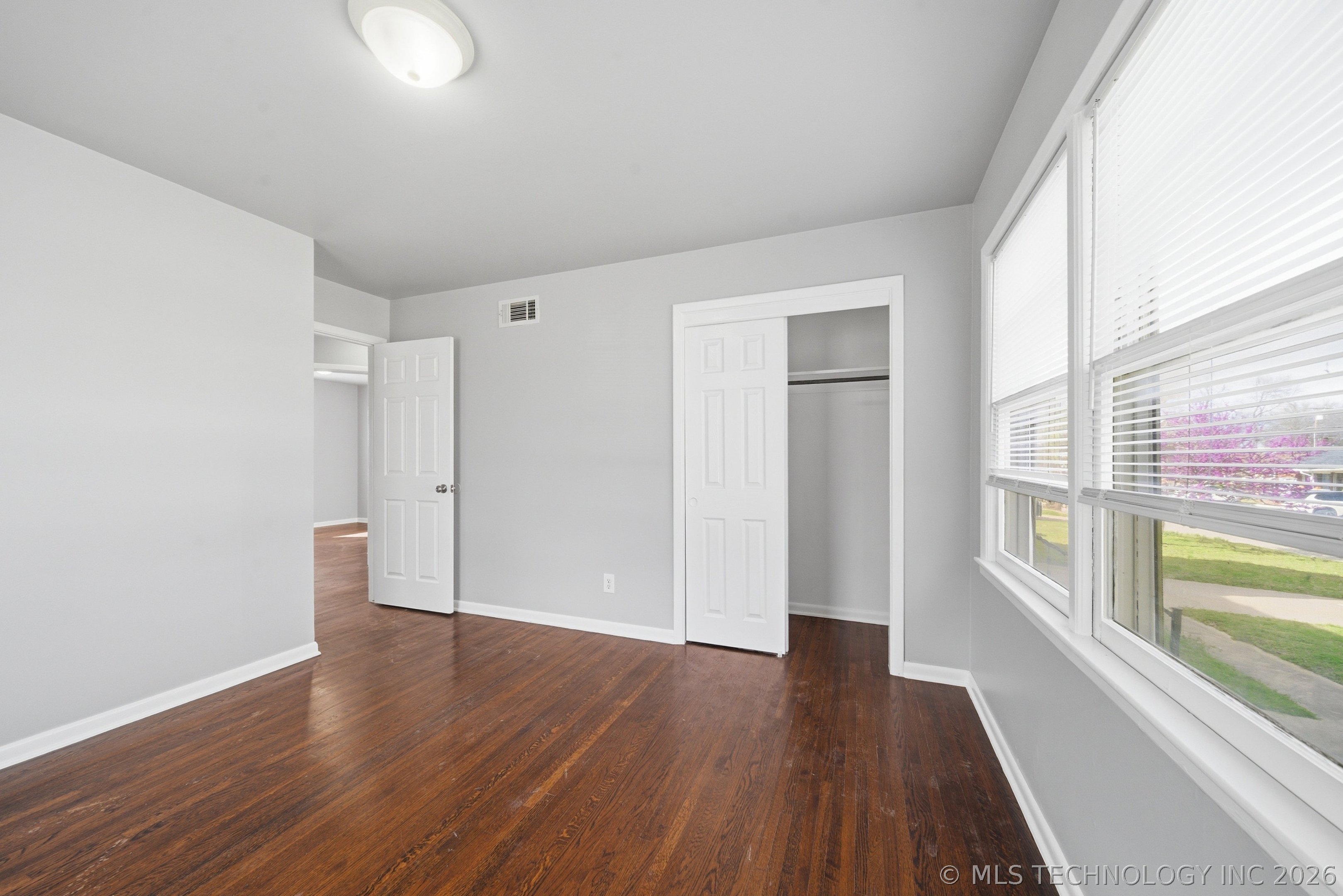 1744 S Lakewood Avenue Property Photo 16
