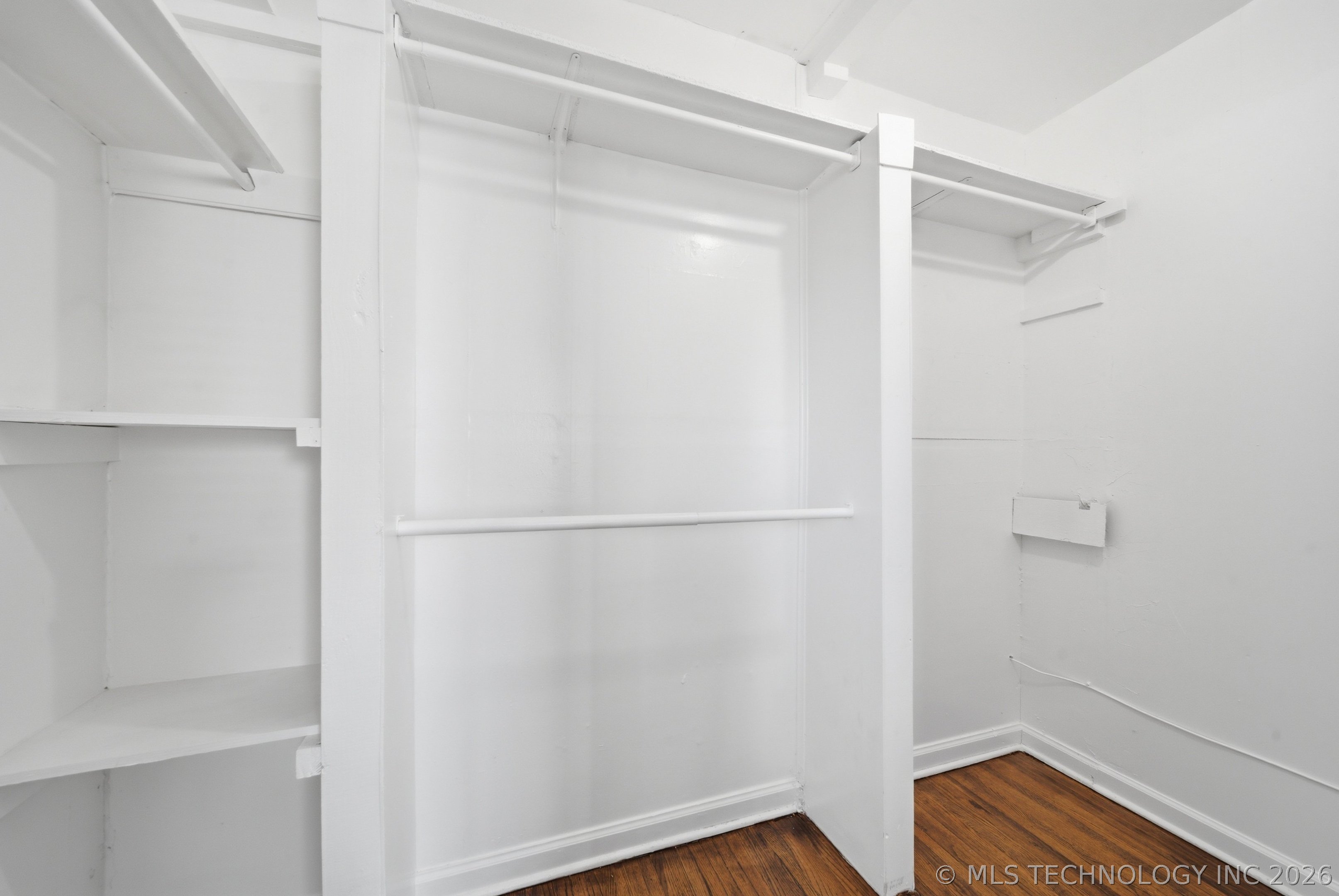 5929 E 7th Street Property Photo 21