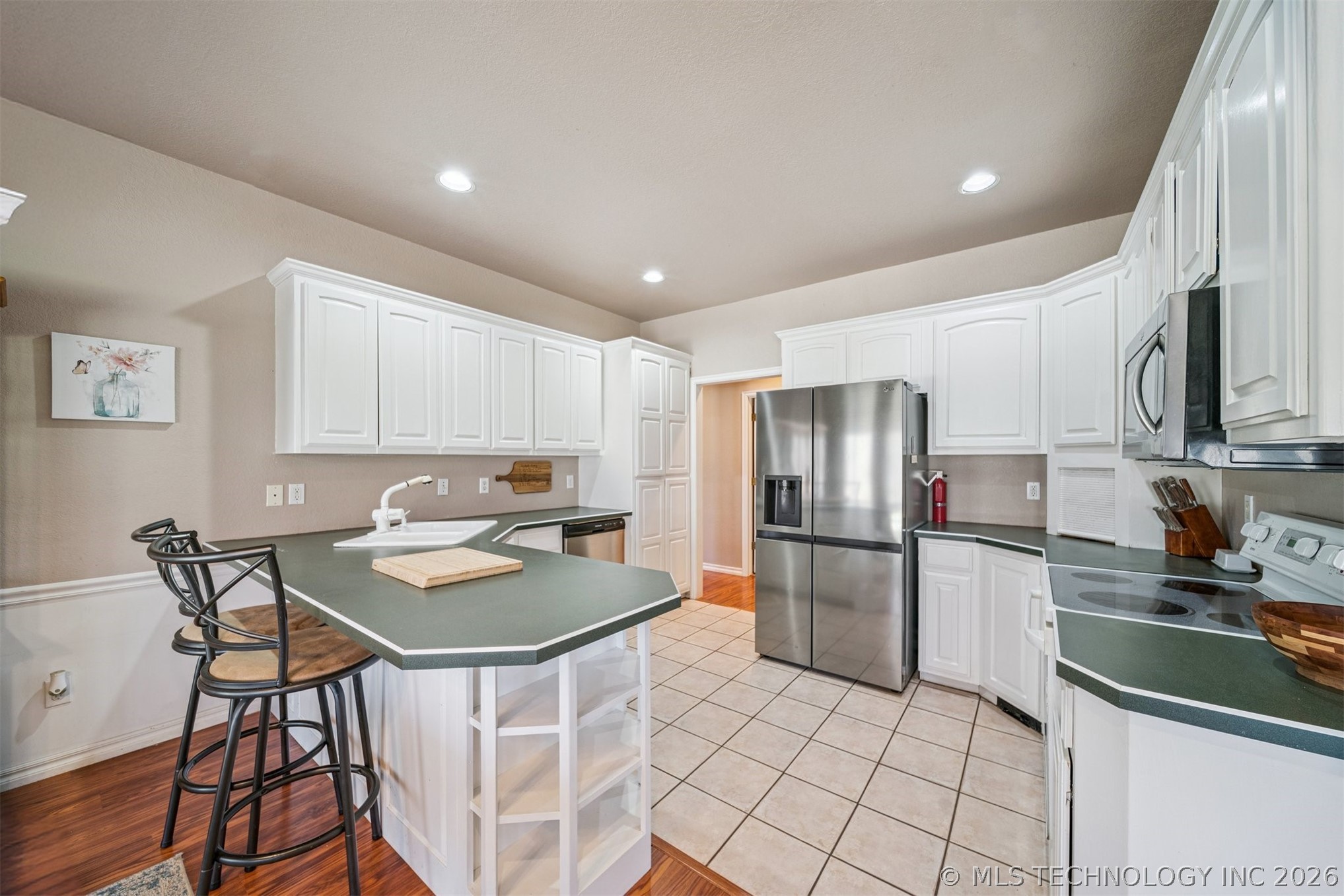 10613 Burton Lane Property Photo 16