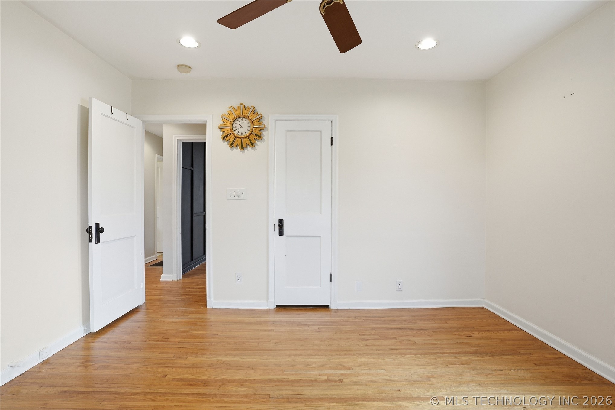 3543 E 22nd Street Property Photo 8