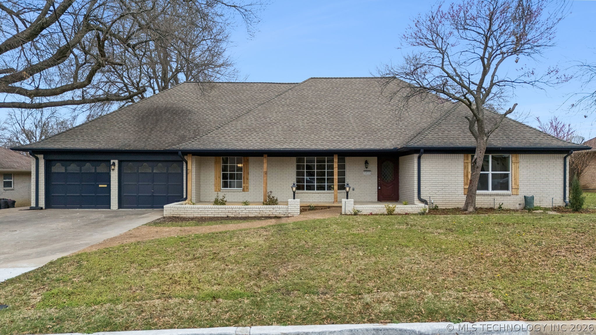 5855 E 46th Place Property Photo 1