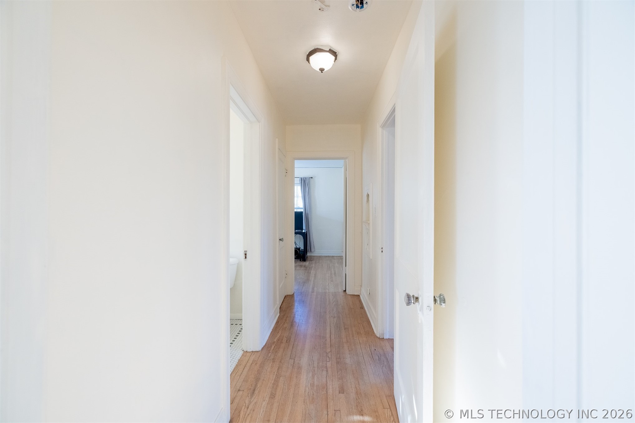 103 S Knoxville Avenue Property Photo 19