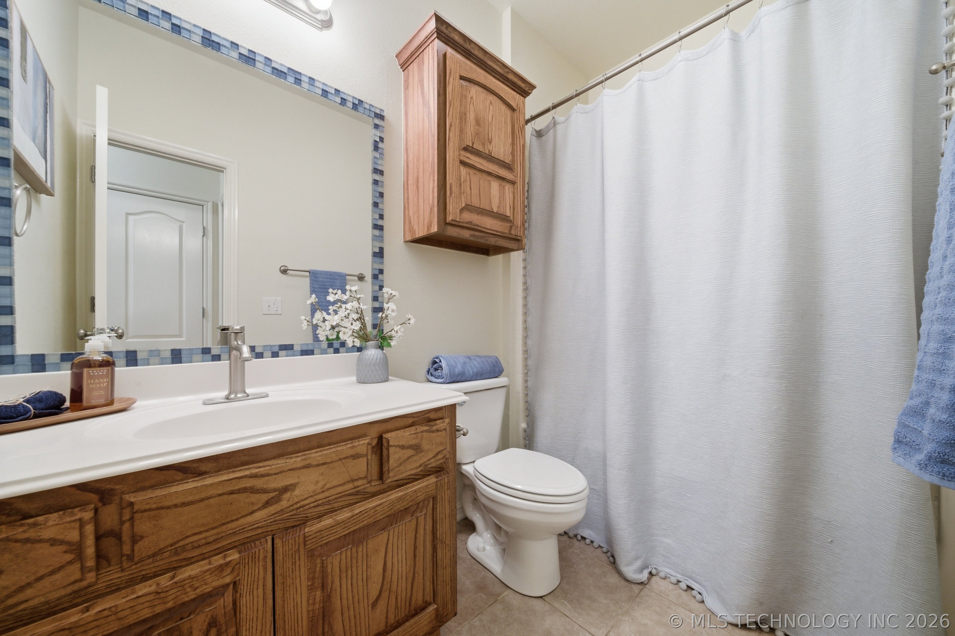 5006 S 189th East Avenue Property Photo 18