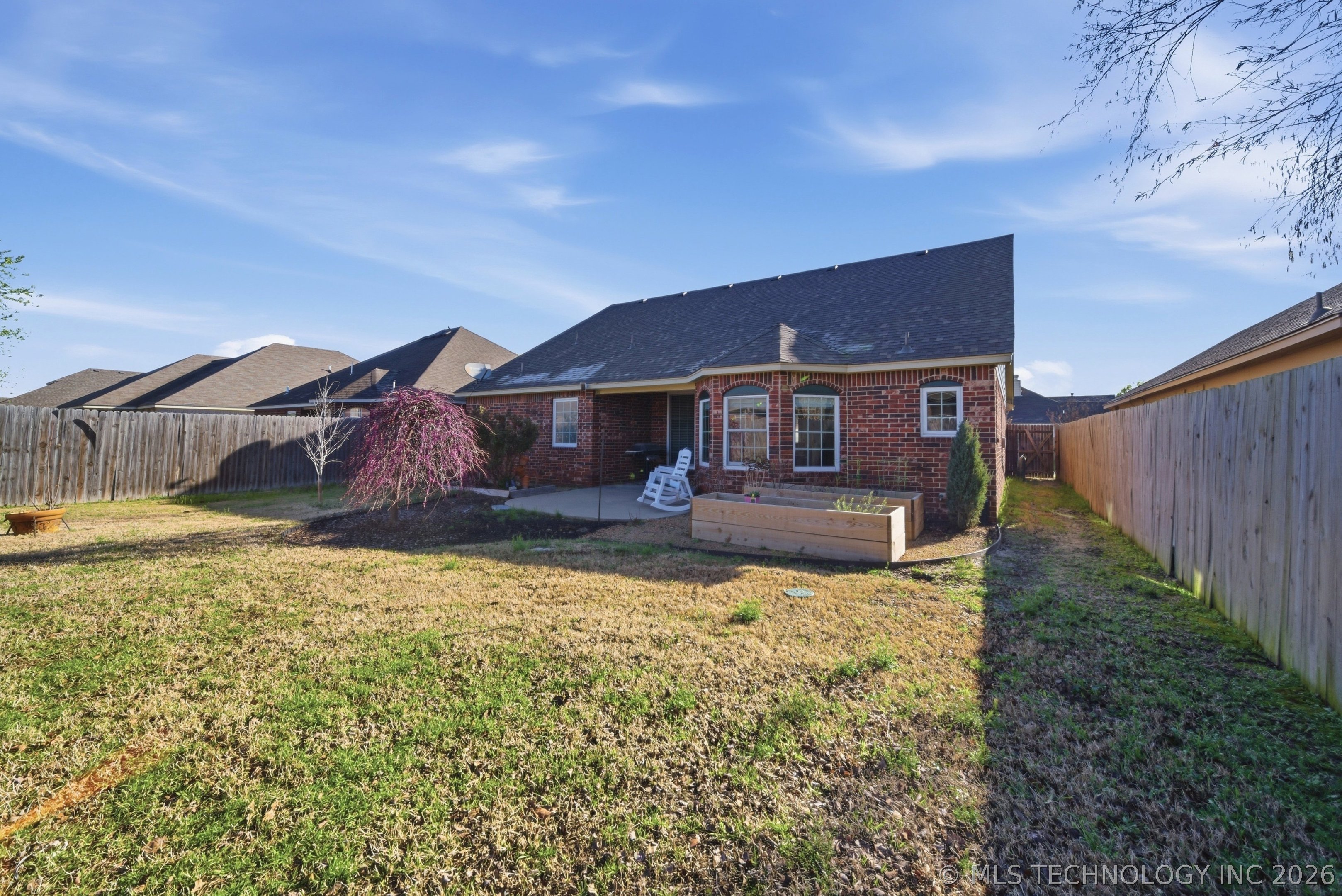 5006 S 189th East Avenue Property Photo 22