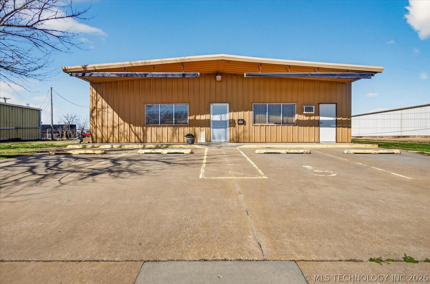 309 S Bucy Property Photo 1