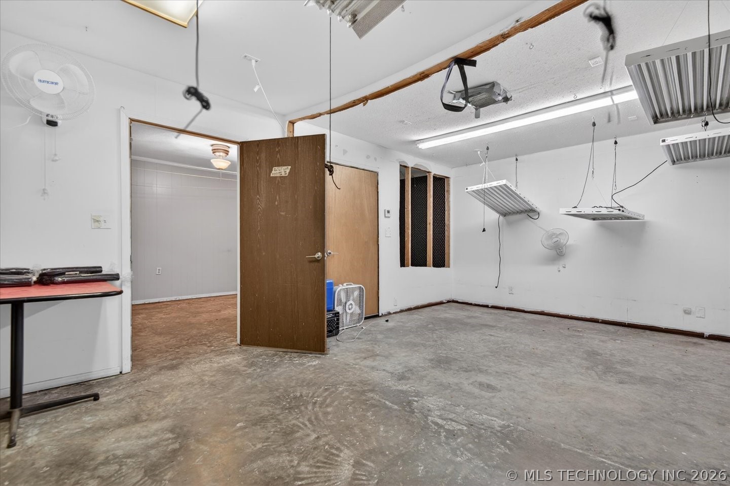 309 S Bucy Property Photo 8