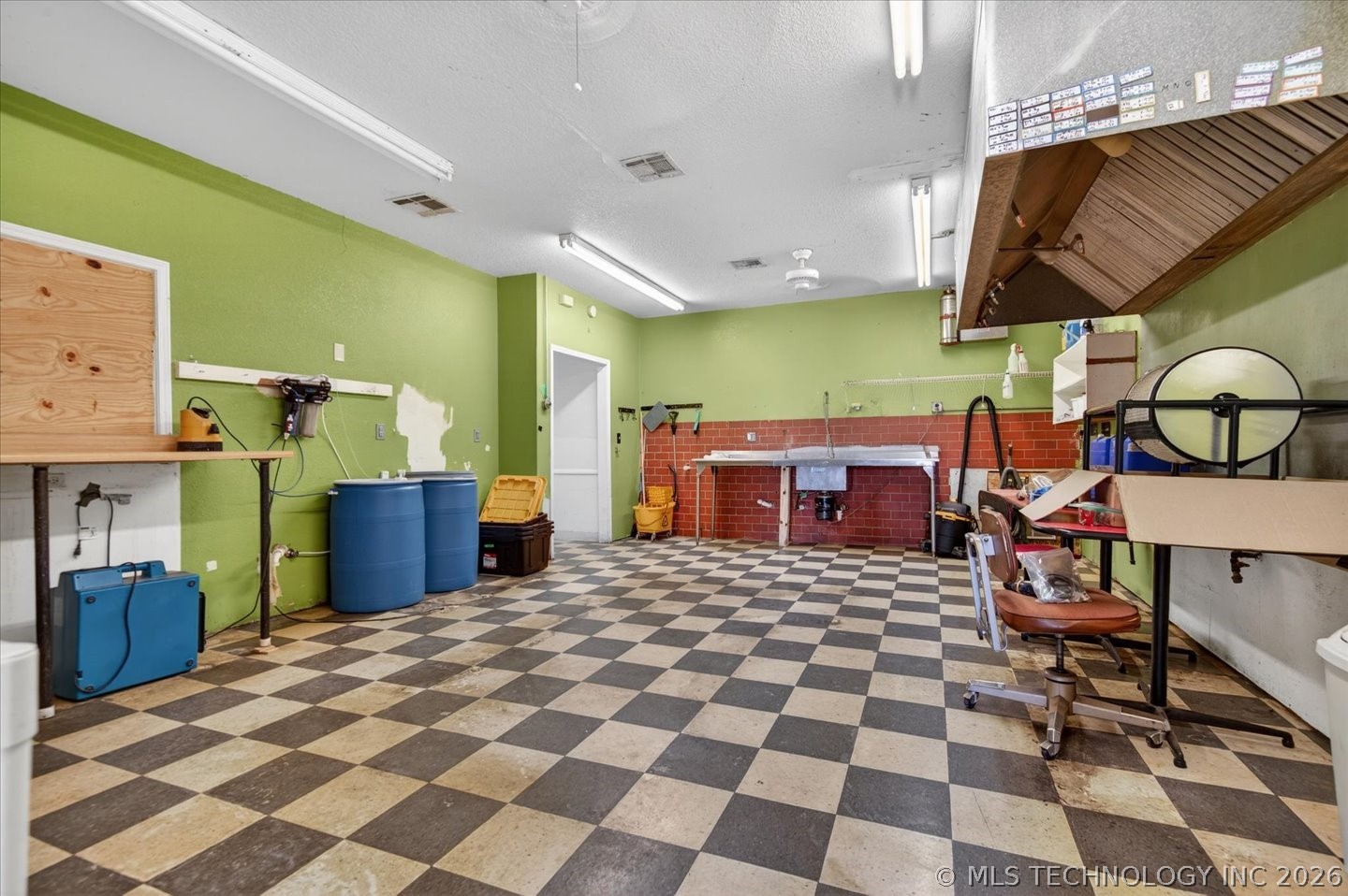 309 S Bucy Property Photo 11
