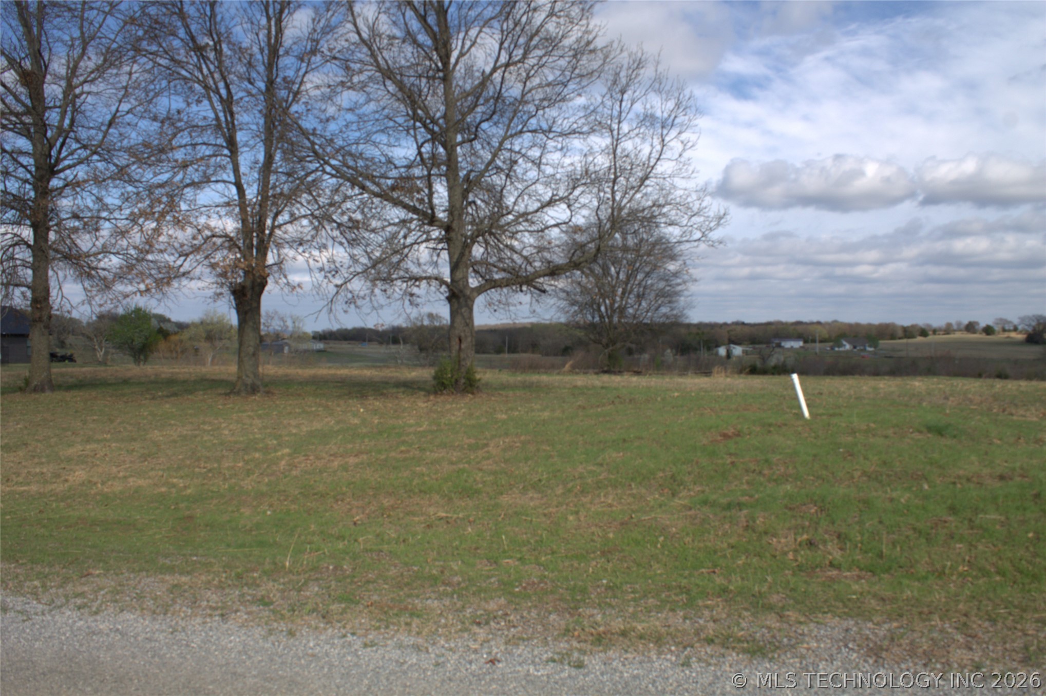 7190 Persimmon Hill Road Property Photo 1