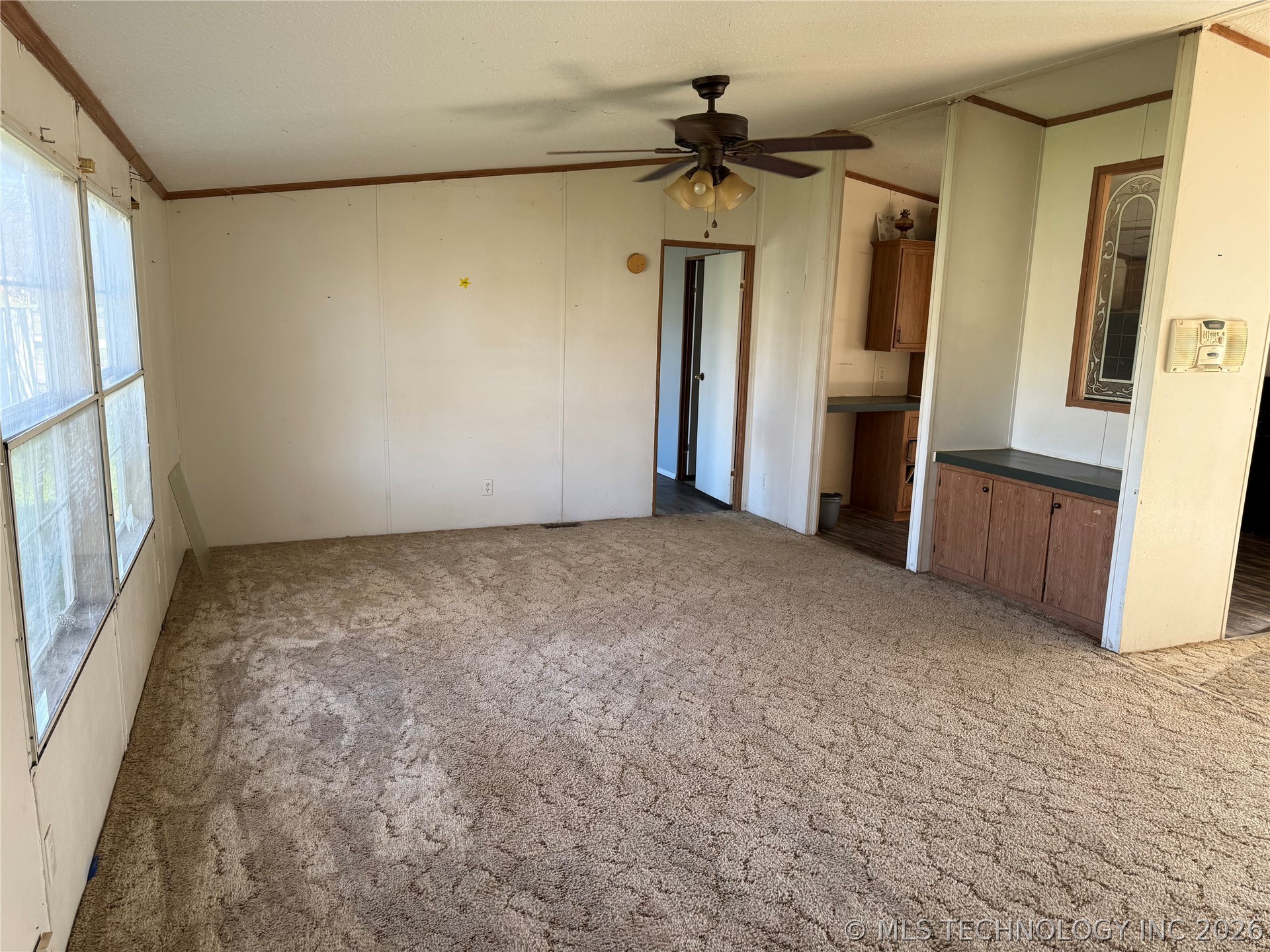 111 W Bryan Property Photo 4