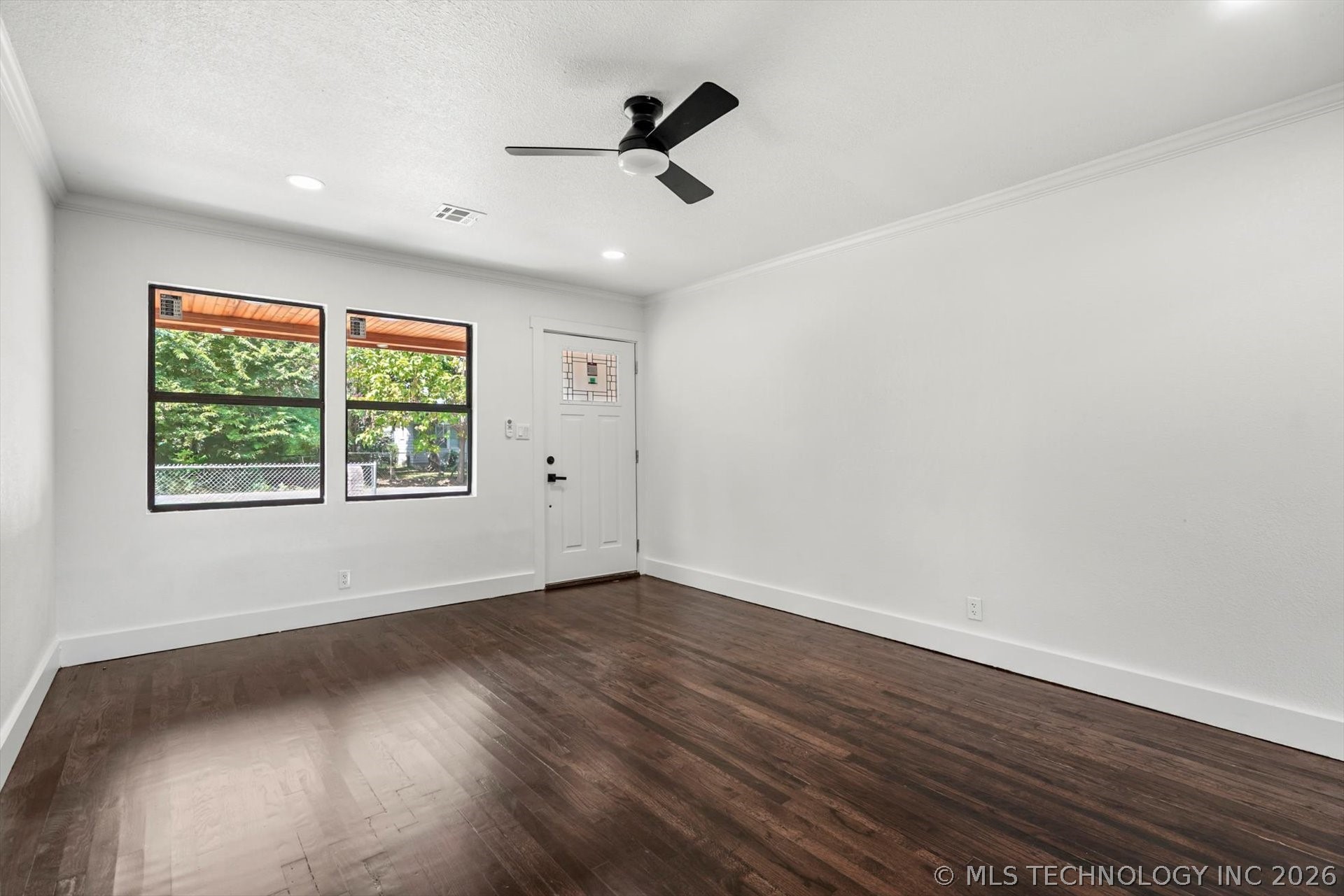 1825 N Delaware Avenue Property Photo 6