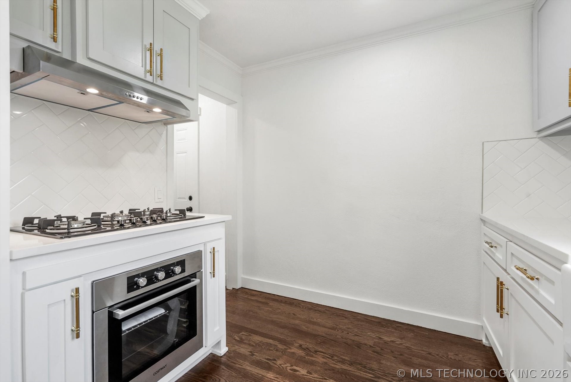 1825 N Delaware Avenue Property Photo 10