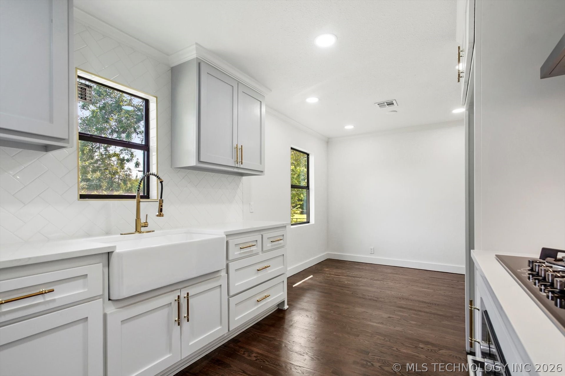 1825 N Delaware Avenue Property Photo 11