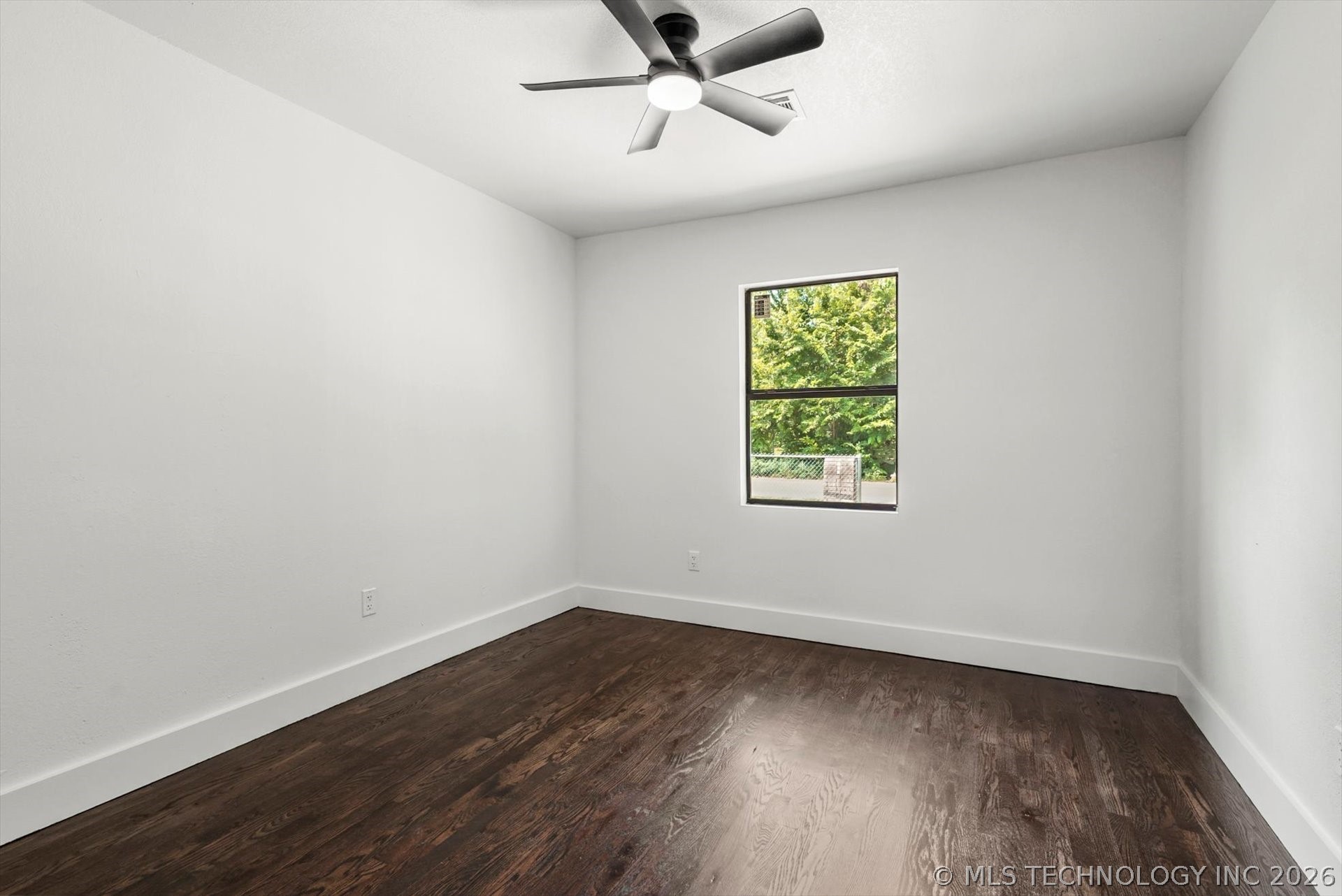 1825 N Delaware Avenue Property Photo 13