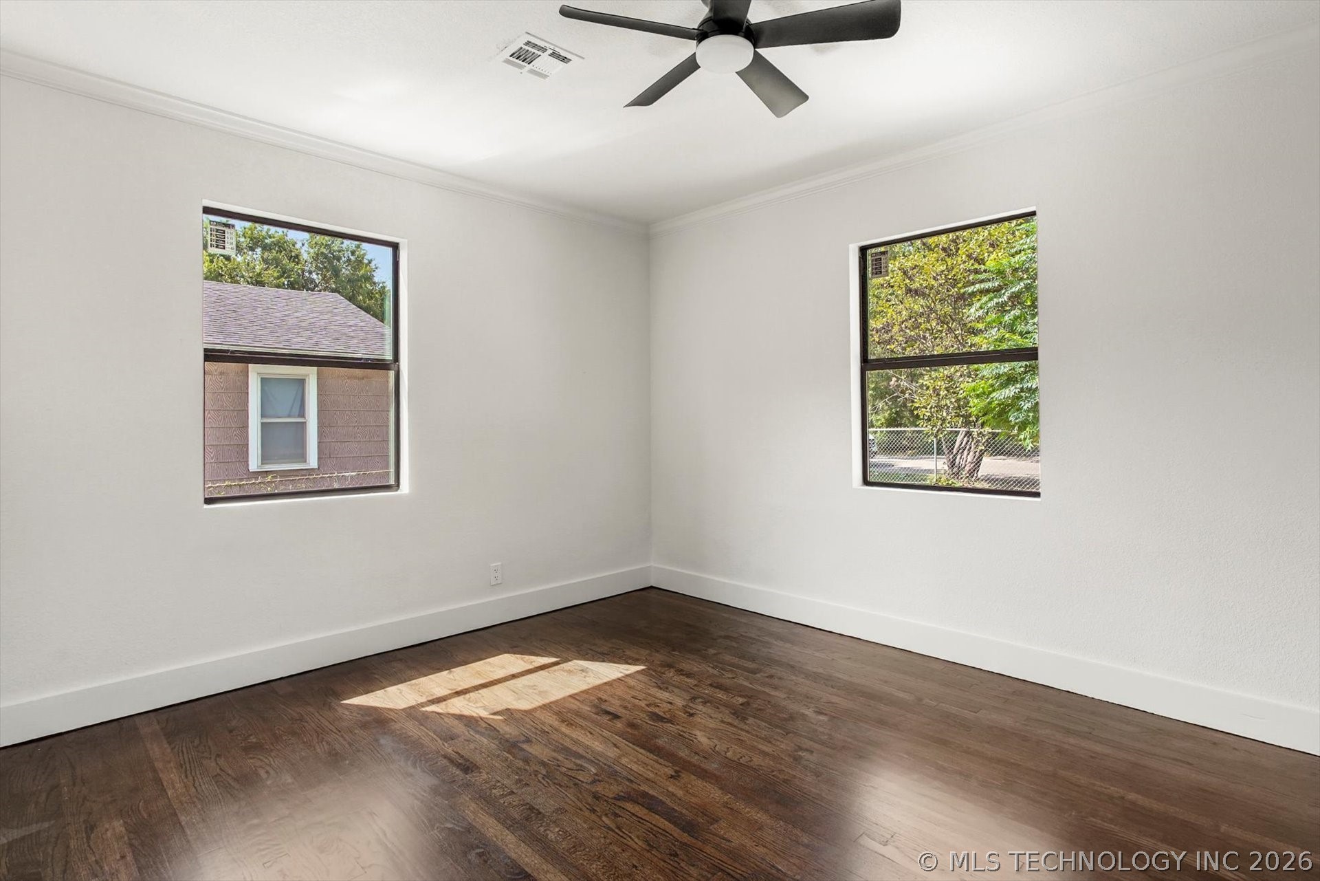1825 N Delaware Avenue Property Photo 17
