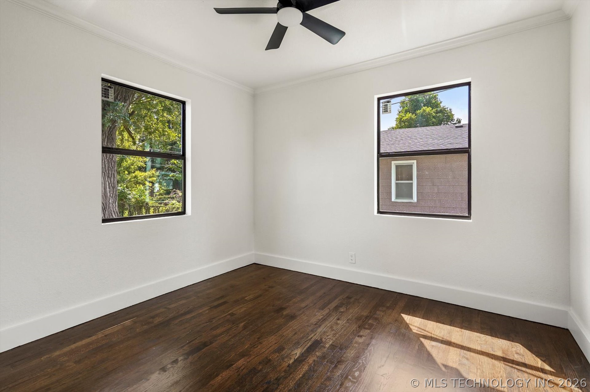 1825 N Delaware Avenue Property Photo 23