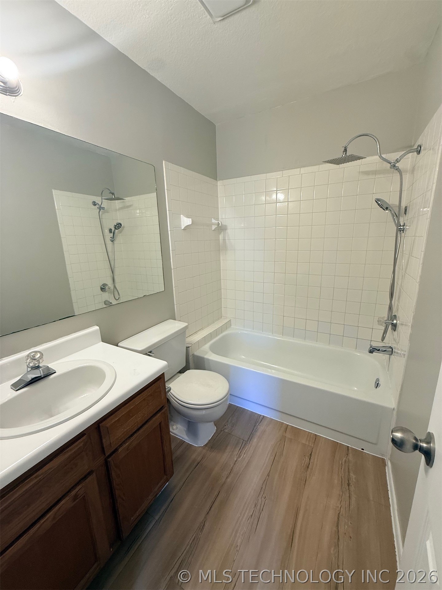 1802 E 66th Place F204 Property Photo 6