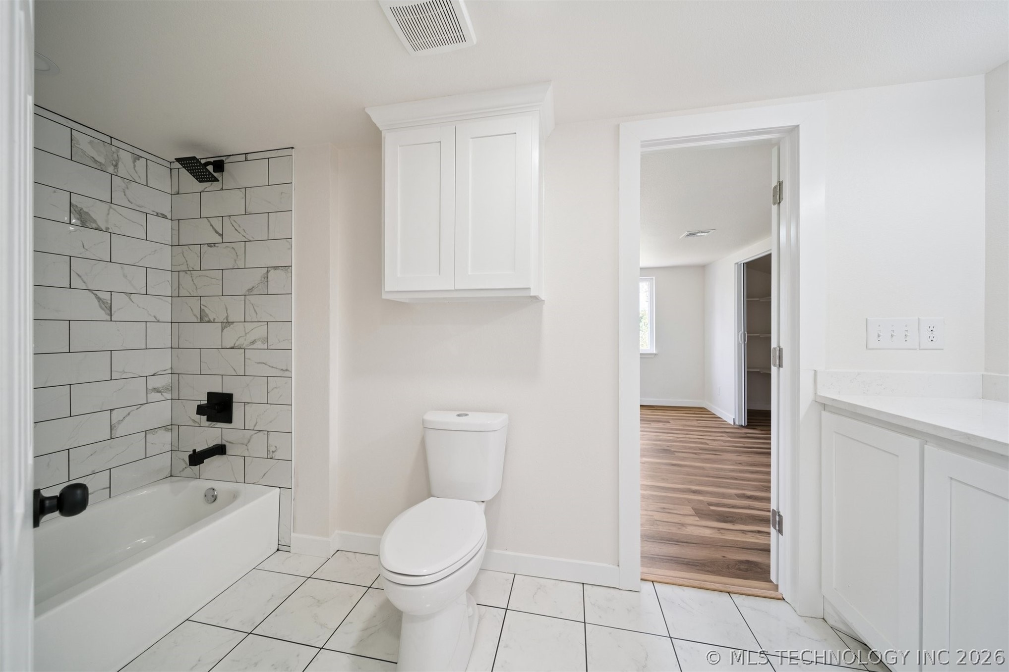605 S Saltwell Street Property Photo 19