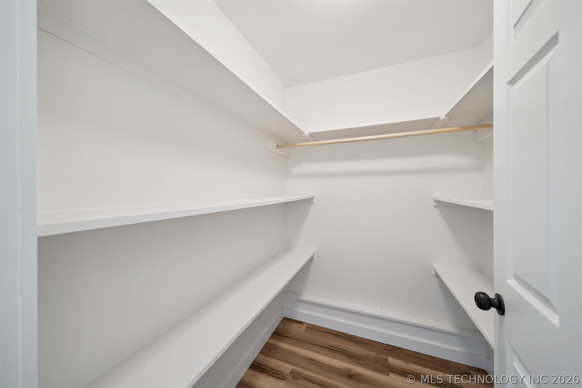 605 S Saltwell Street Property Photo 24