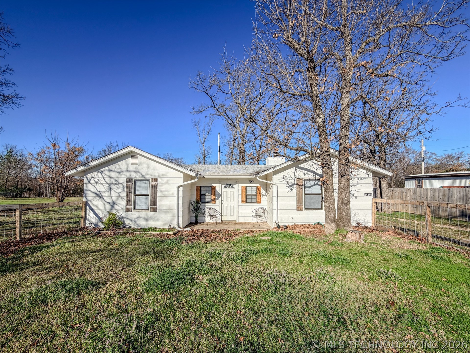 34245 S 527 Road Property Photo 1
