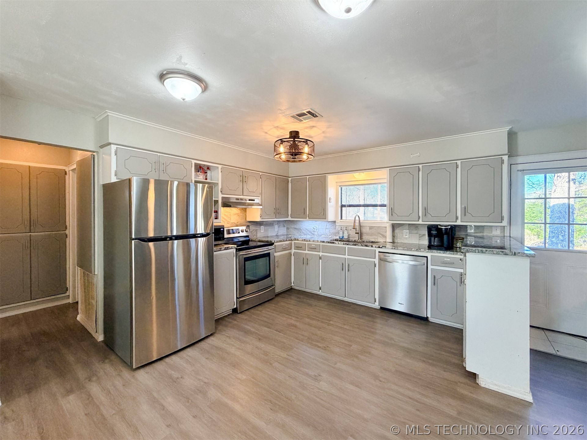 34245 S 527 Road Property Photo 9