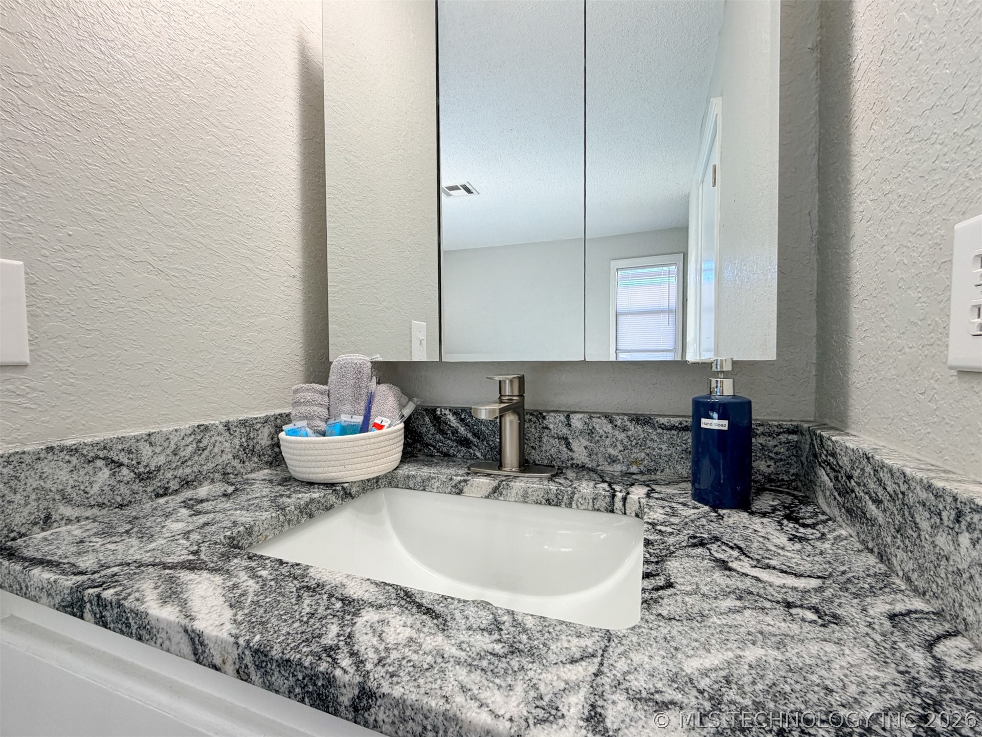 34245 S 527 Road Property Photo 34
