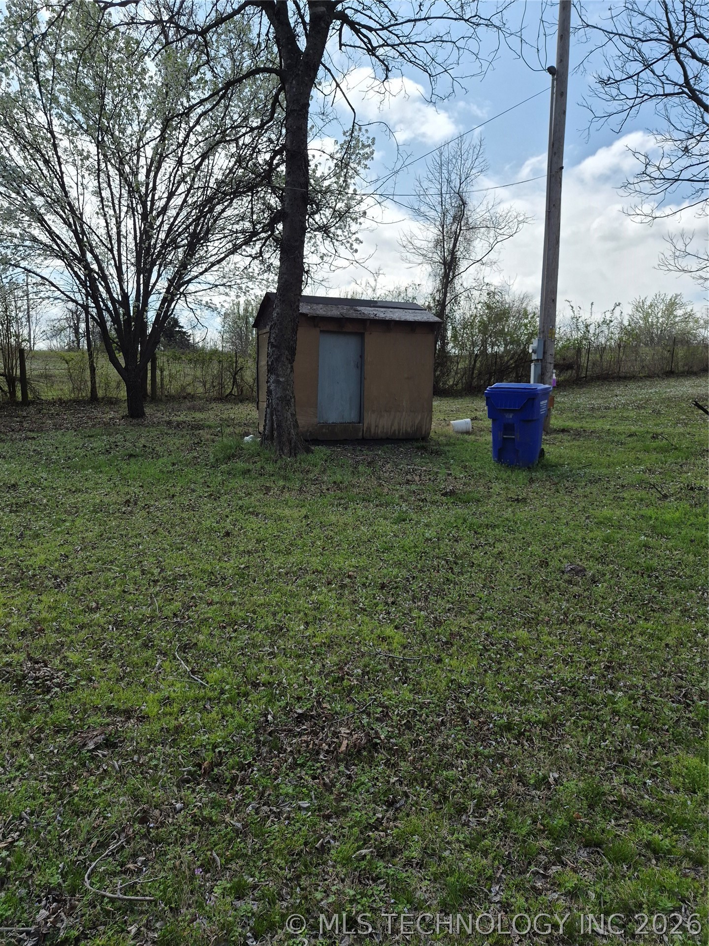 5501 S 45th Property Photo 11