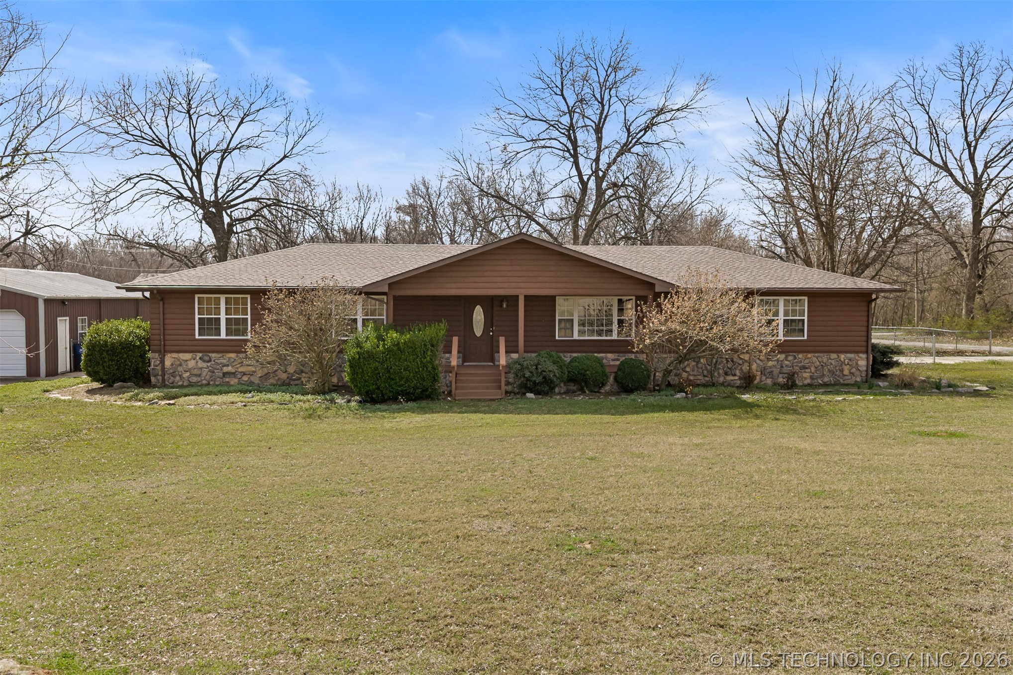 1401 E Allen Property Photo 1
