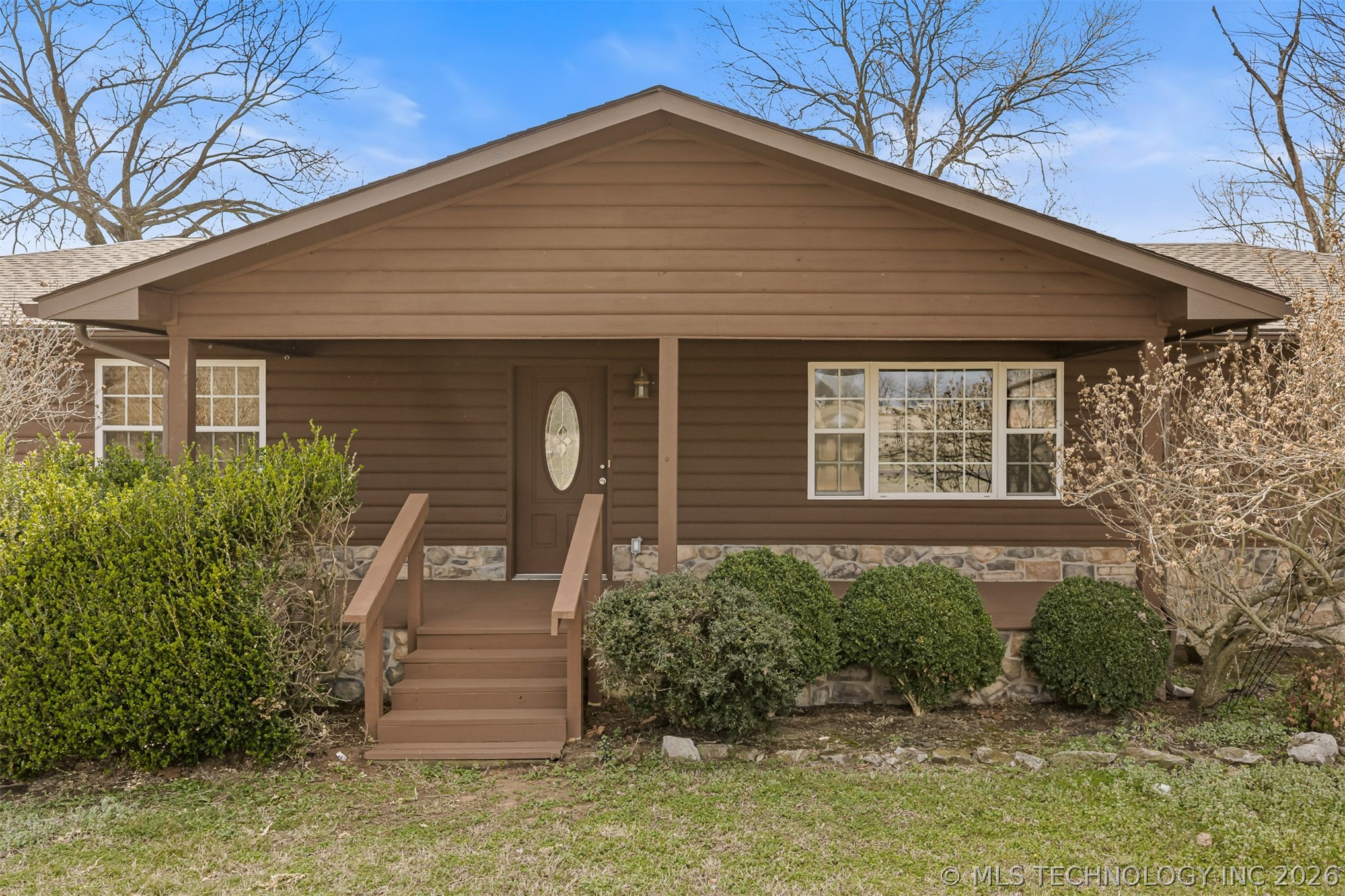 1401 E Allen Property Photo 2