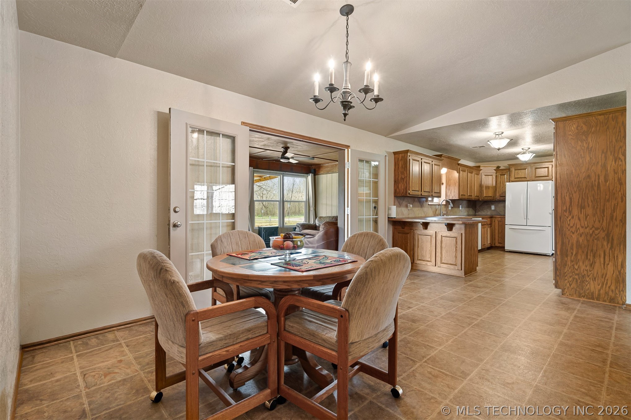 1401 E Allen Property Photo 13
