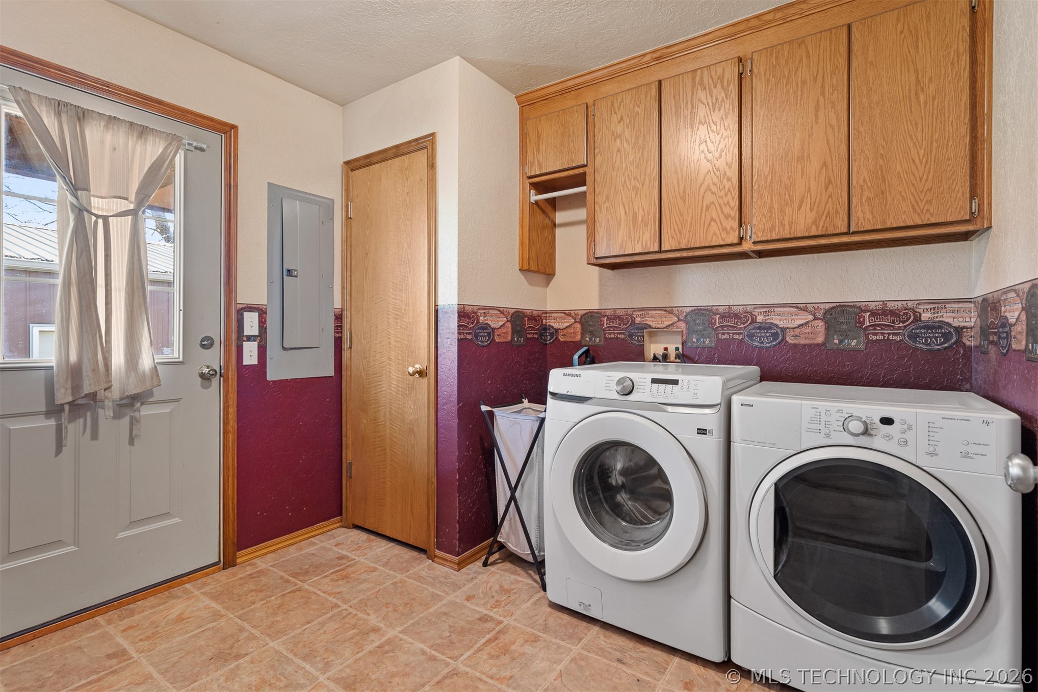 1401 E Allen Property Photo 32