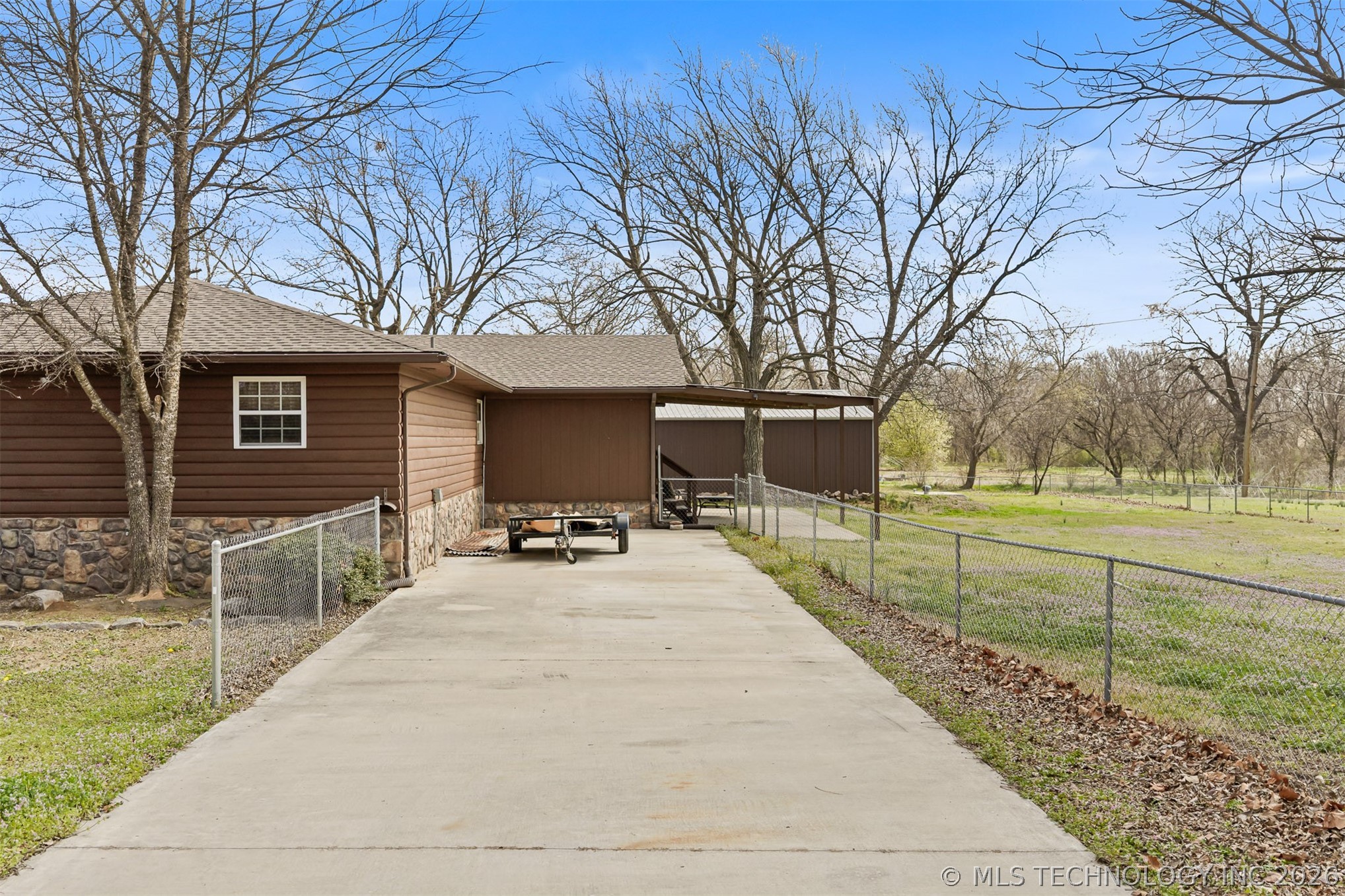 1401 E Allen Property Photo 40