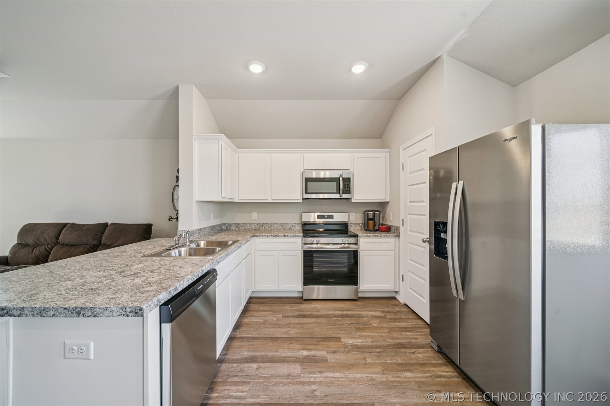 715 N Dogwood Avenue Property Photo 10