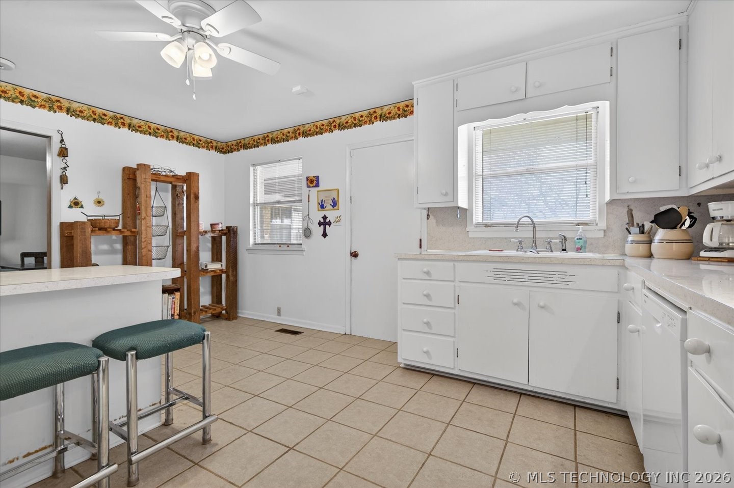 3939 Lakeview Drive Property Photo 17