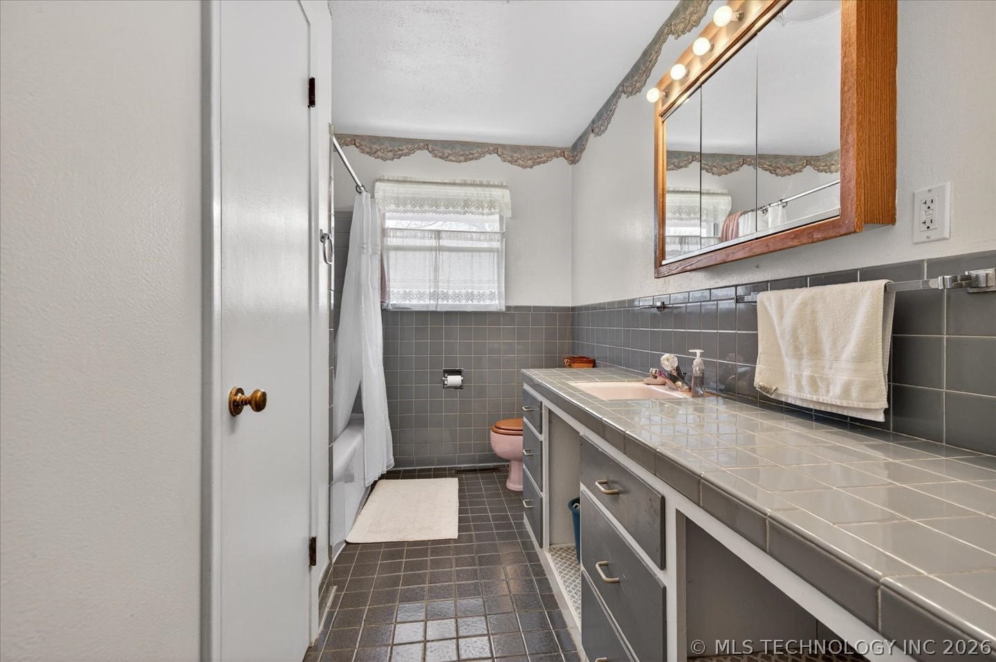 3939 Lakeview Drive Property Photo 25