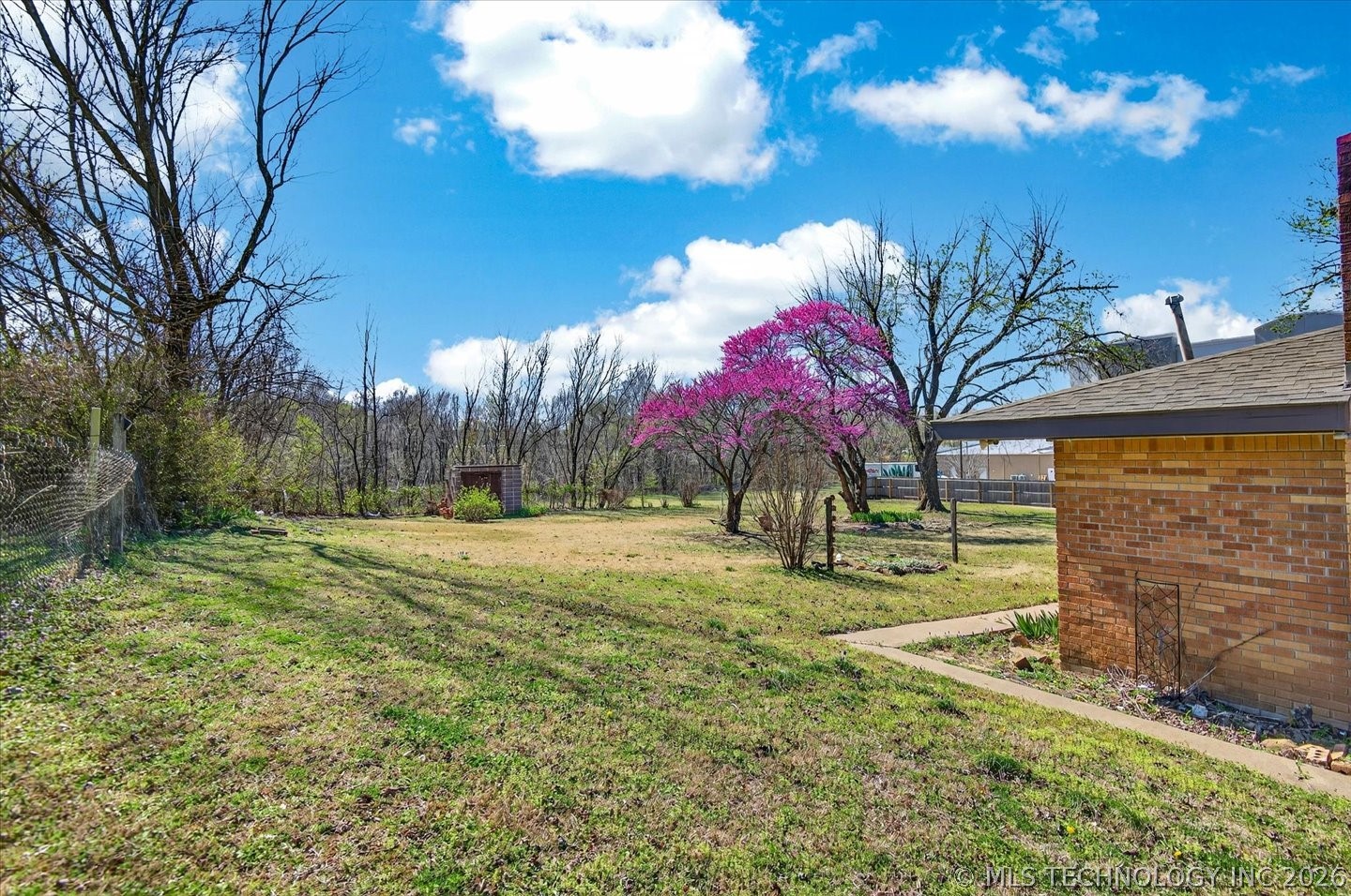 3939 Lakeview Drive Property Photo 28