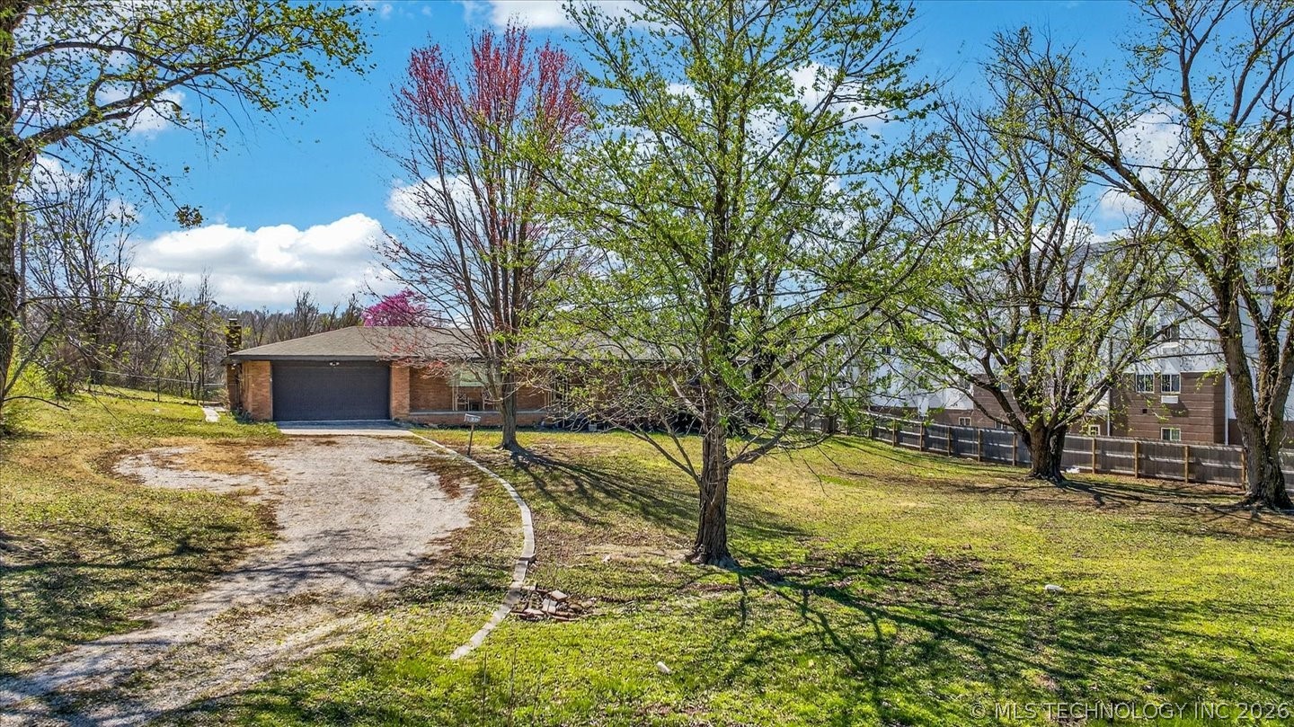 3939 Lakeview Drive Property Photo 32