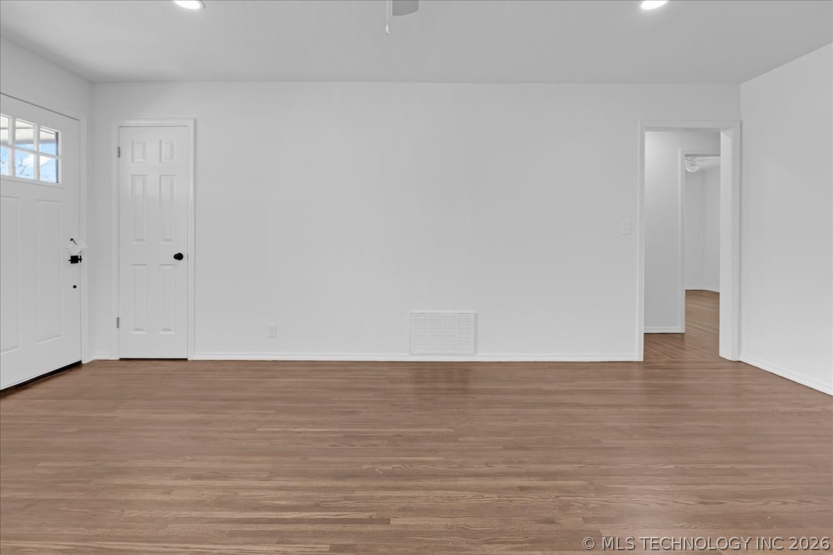 68 S 105th East Place Property Photo 5