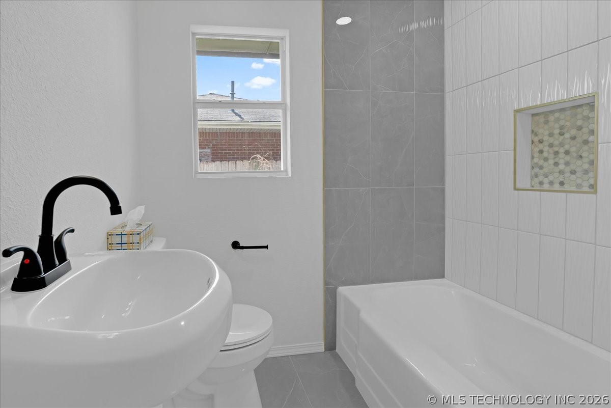 68 S 105th East Place Property Photo 13