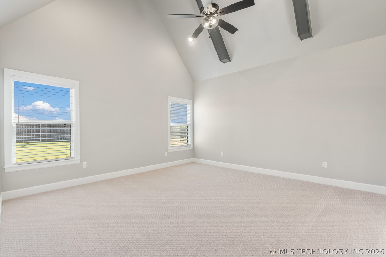 6705 S Fir Avenue Property Photo 21