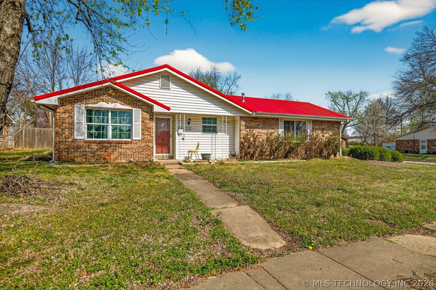 709 Brentwood Road Property Photo 1