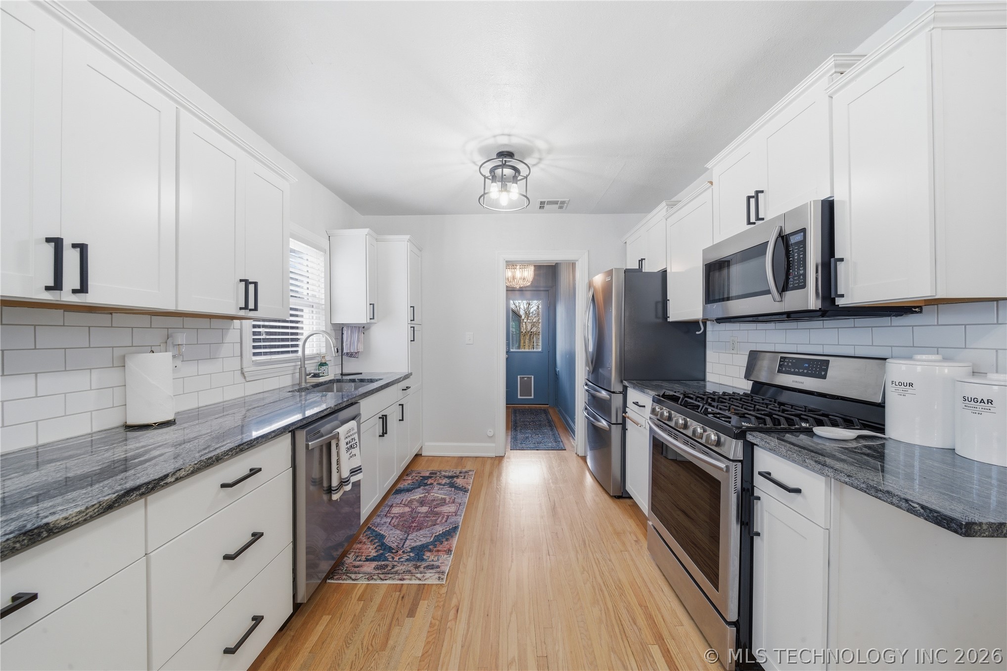 1523 S Gary Place Property Photo 14