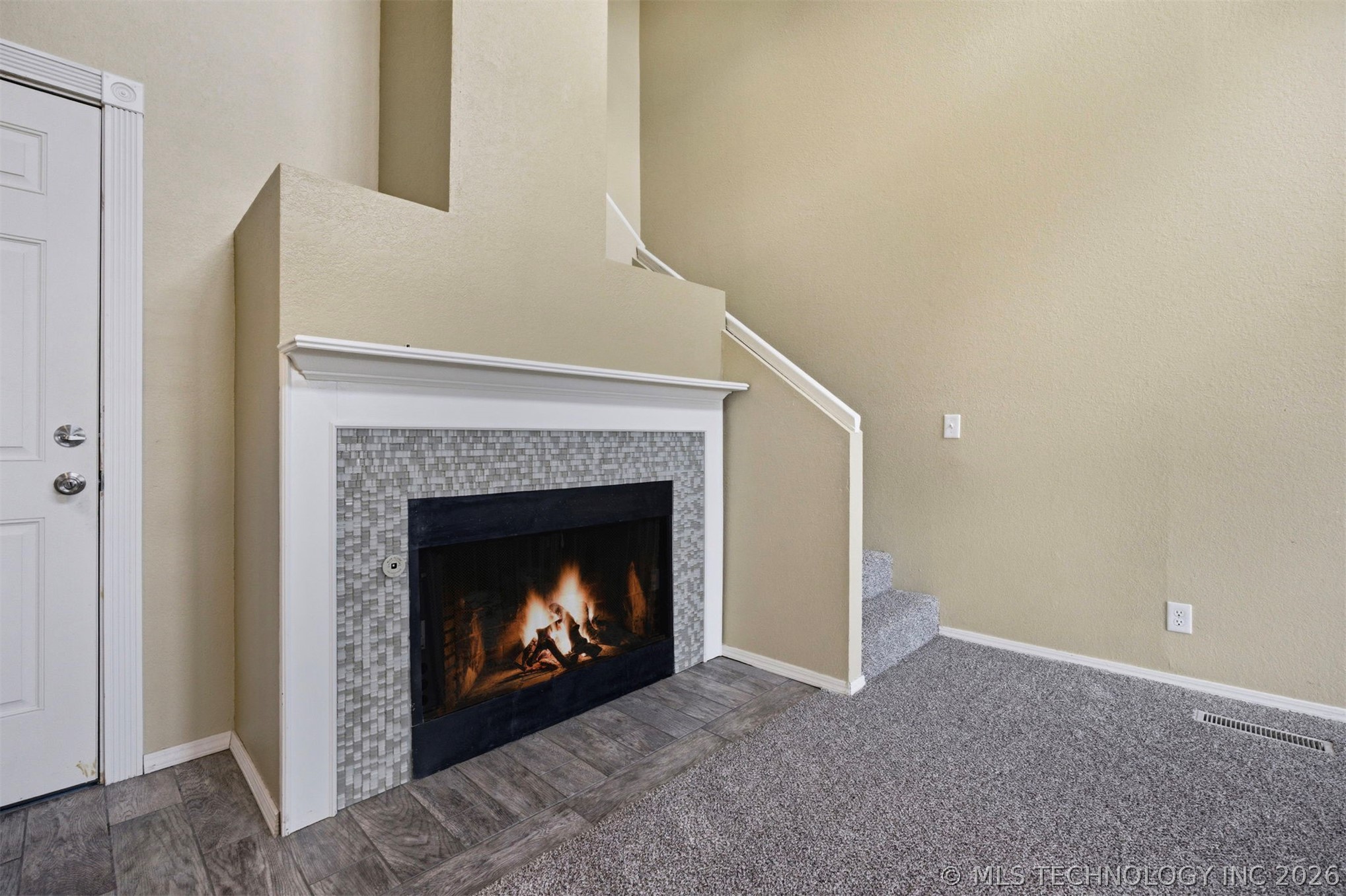 9006 E 60th Place Property Photo 8