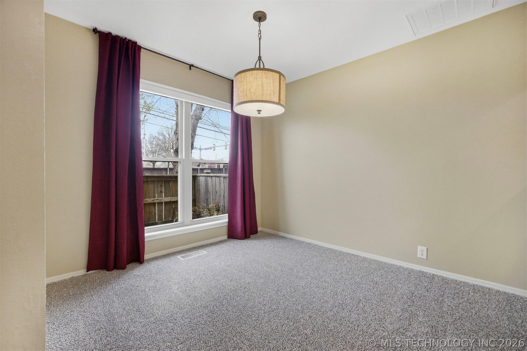 9006 E 60th Place Property Photo 10